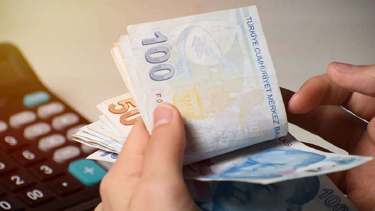 EYT'yi 1 günle kaçıranlara müjde gibi haber: Kademeli emeklilik Meclis'e geliyor, işte 2000 sonrası yaş ve prim şartlarında son durum! 5